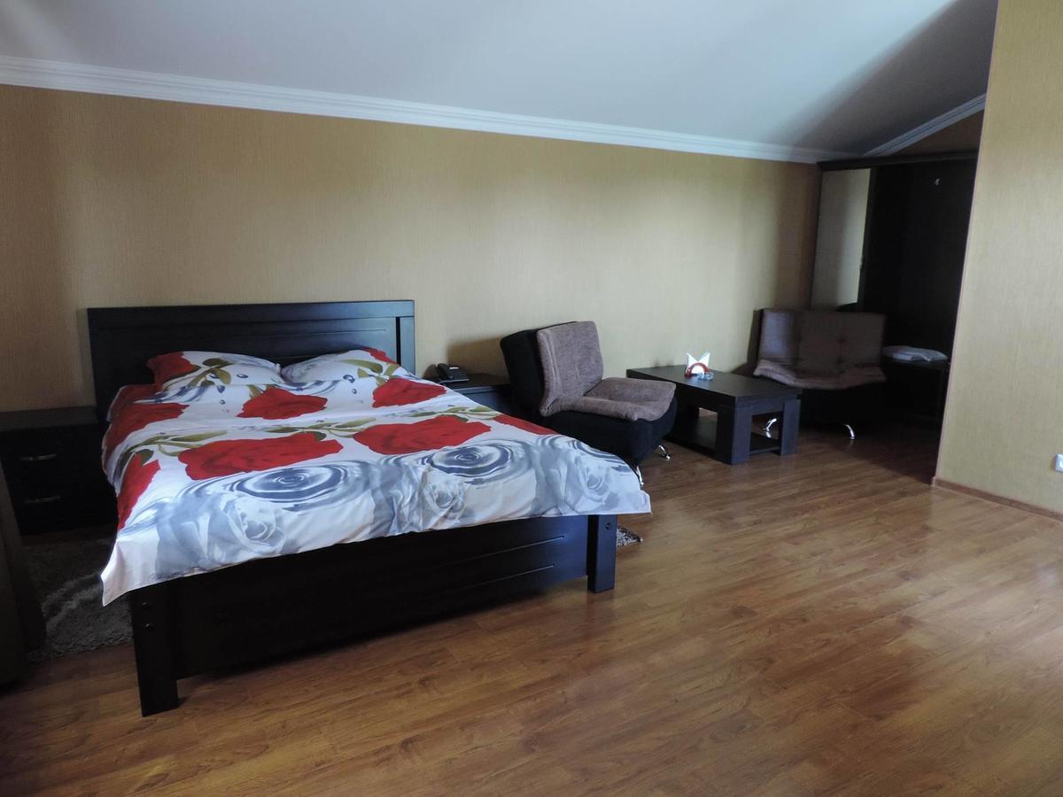 Hotel Emocia Natakhtari Bagian luar foto