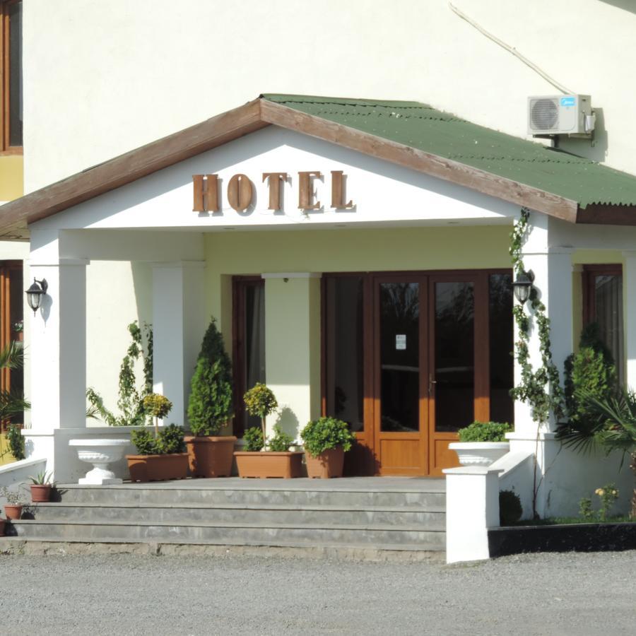 Hotel Emocia Natakhtari Bagian luar foto