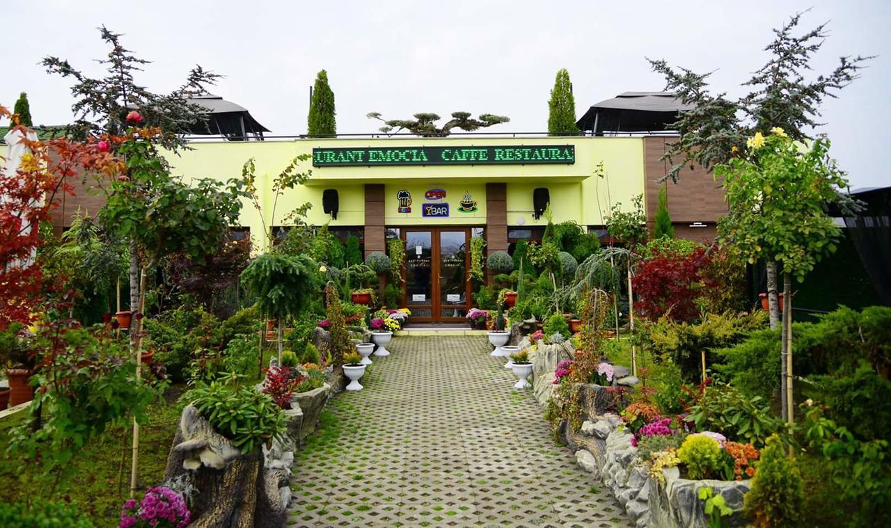 Hotel Emocia Natakhtari Bagian luar foto